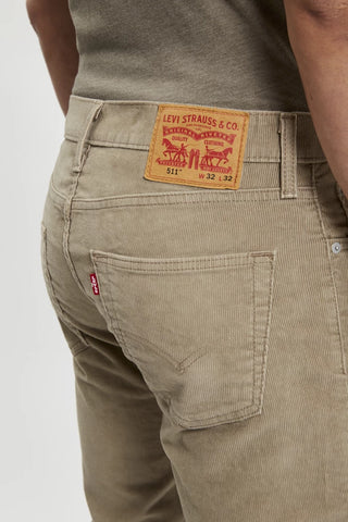 Levi's® Standard Jeans