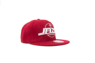 Jaza Snapback Cap in Bordeauxrot